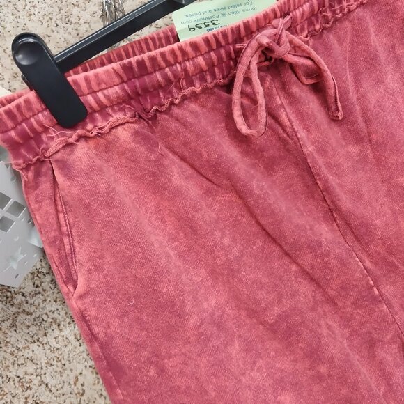 3539 Size 2X Zenana Mineral Washed Upcycled Pull On Pants with Raw Hem,NWT. - Picture 4 of 7